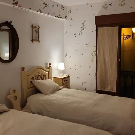 Apartment La Casa De Paloma En La Plaza Encanto Historico Riaza