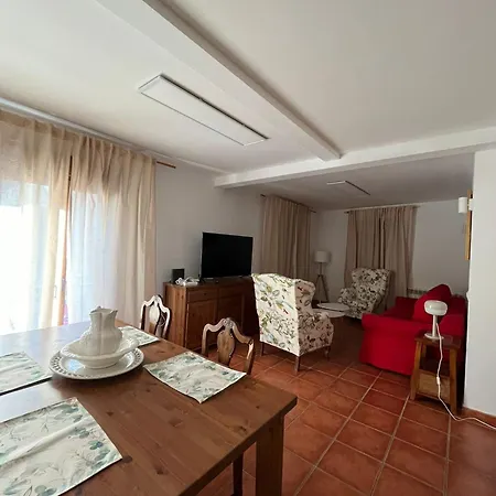 La Casa De Paloma En La Plaza Encanto Historico Riaza