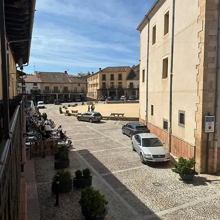 Apartment La Casa De Paloma En La Plaza Encanto Historico