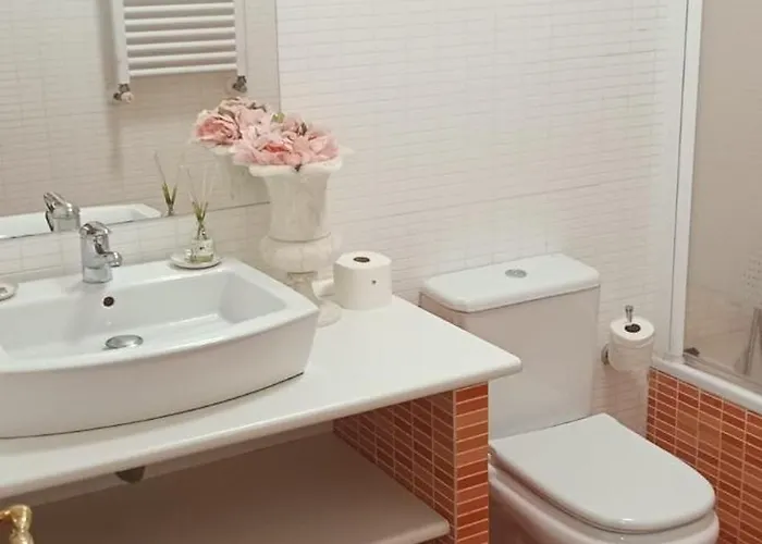 La Casa De Paloma En La Plaza Encanto Historico